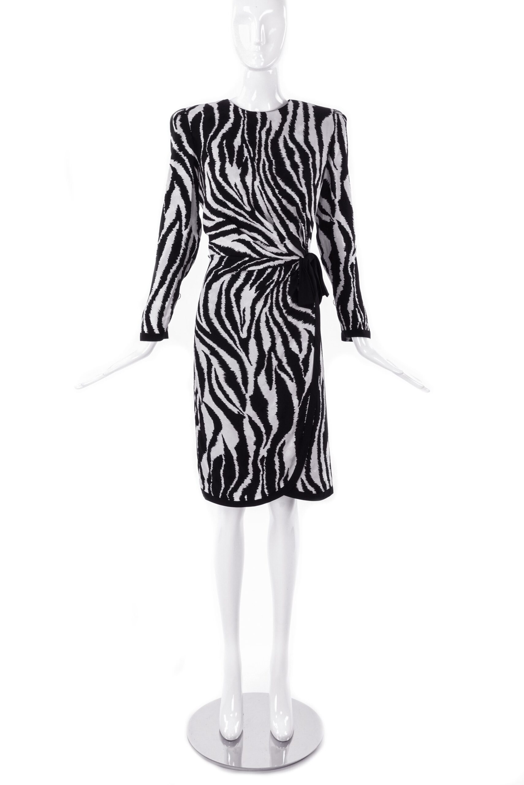 Louis Féraud Black and White Zebra Print Dynasty Dress – BOUTIQUE PURCHASE PRICE Louis Féraud Black and White Zebra Print Dynasty Dress – BOUTIQUE PURCHASE PRICE