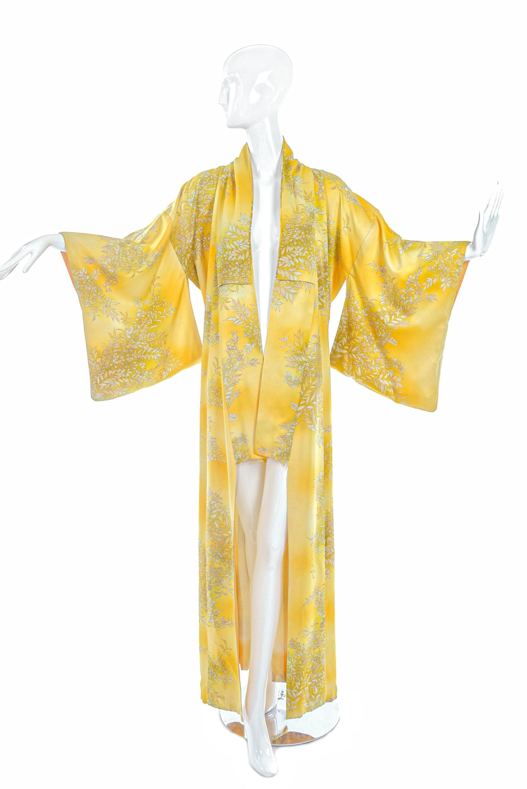 Vintage Yellow Golden Silk Kimono With Flower Print Vintage Yellow Golden Silk Kimono With Flower Print