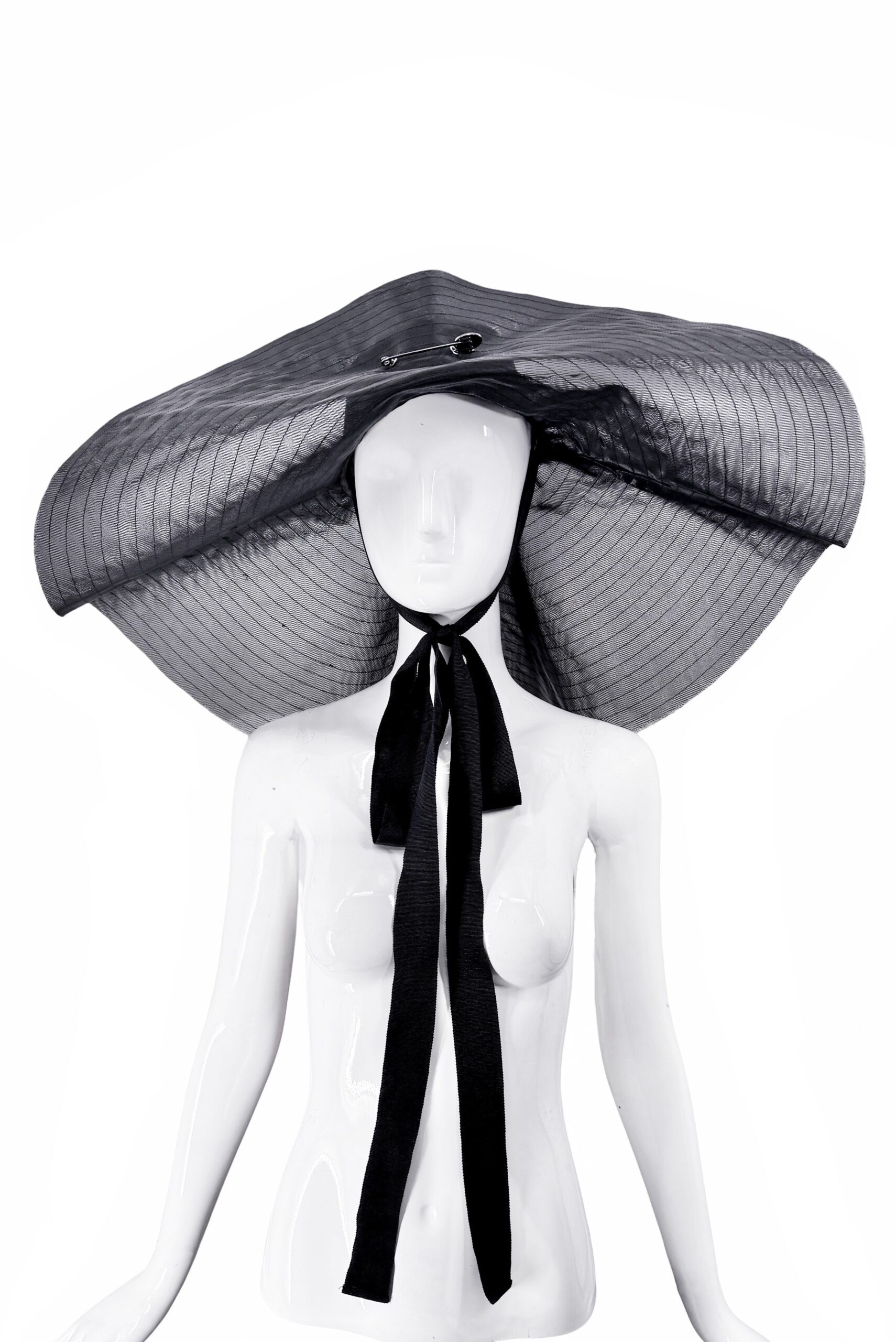 Dilaria Findikoglu Black Wide Brim Ribbon Ties Hat Dilaria Findikoglu Black Wide Brim Ribbon Ties Hat